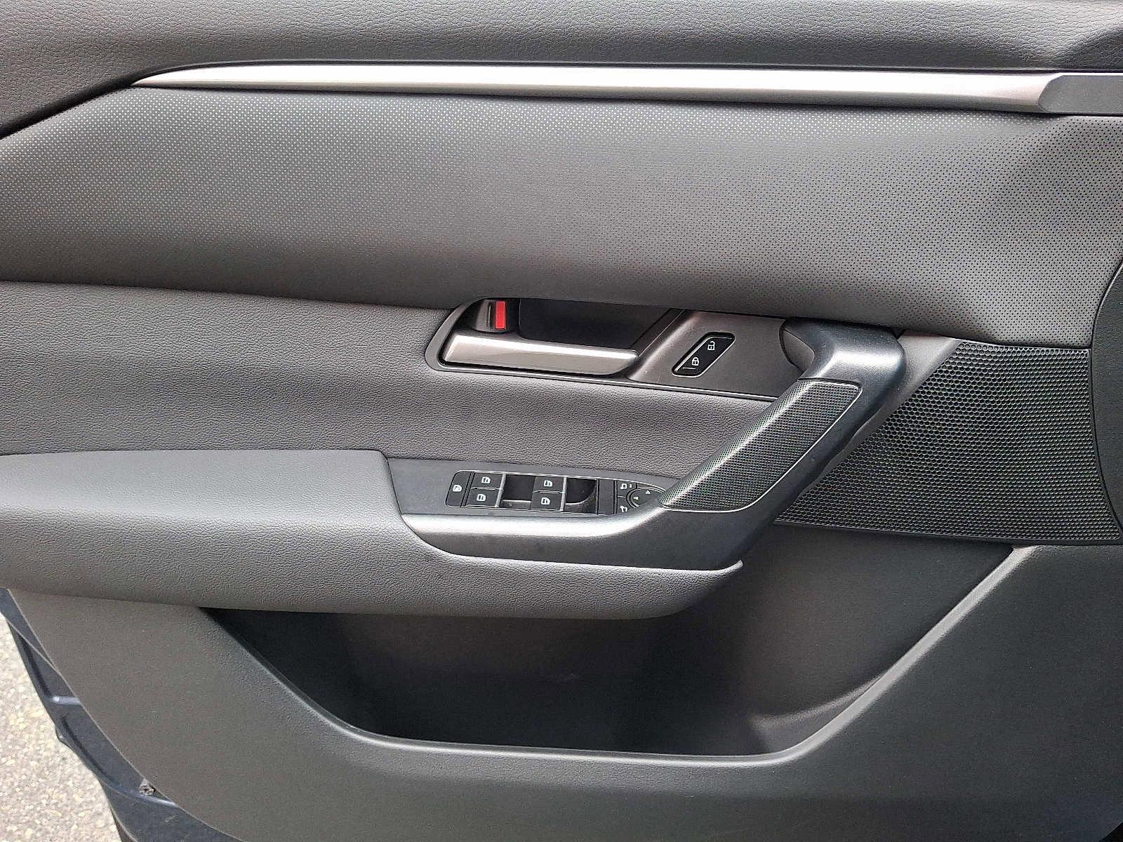 Used 2025 MAZDA CX-50 AWD 2.5 S w/ Cargo Package image 12