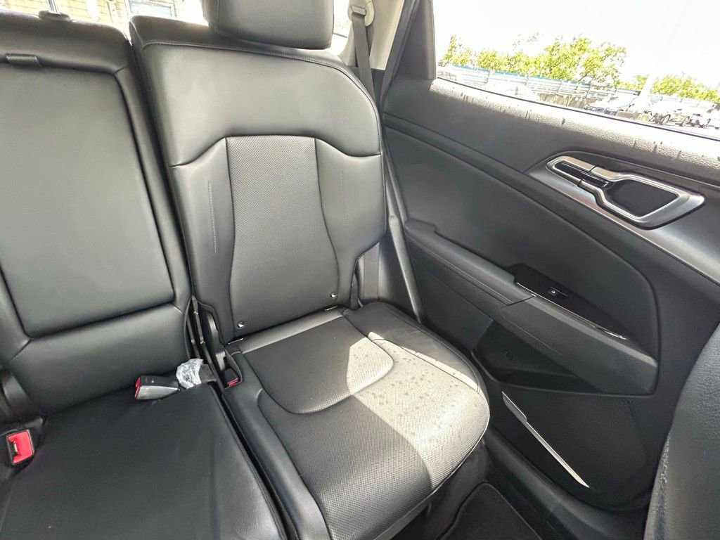 Used 2023 Kia Sportage EX FWD image 14