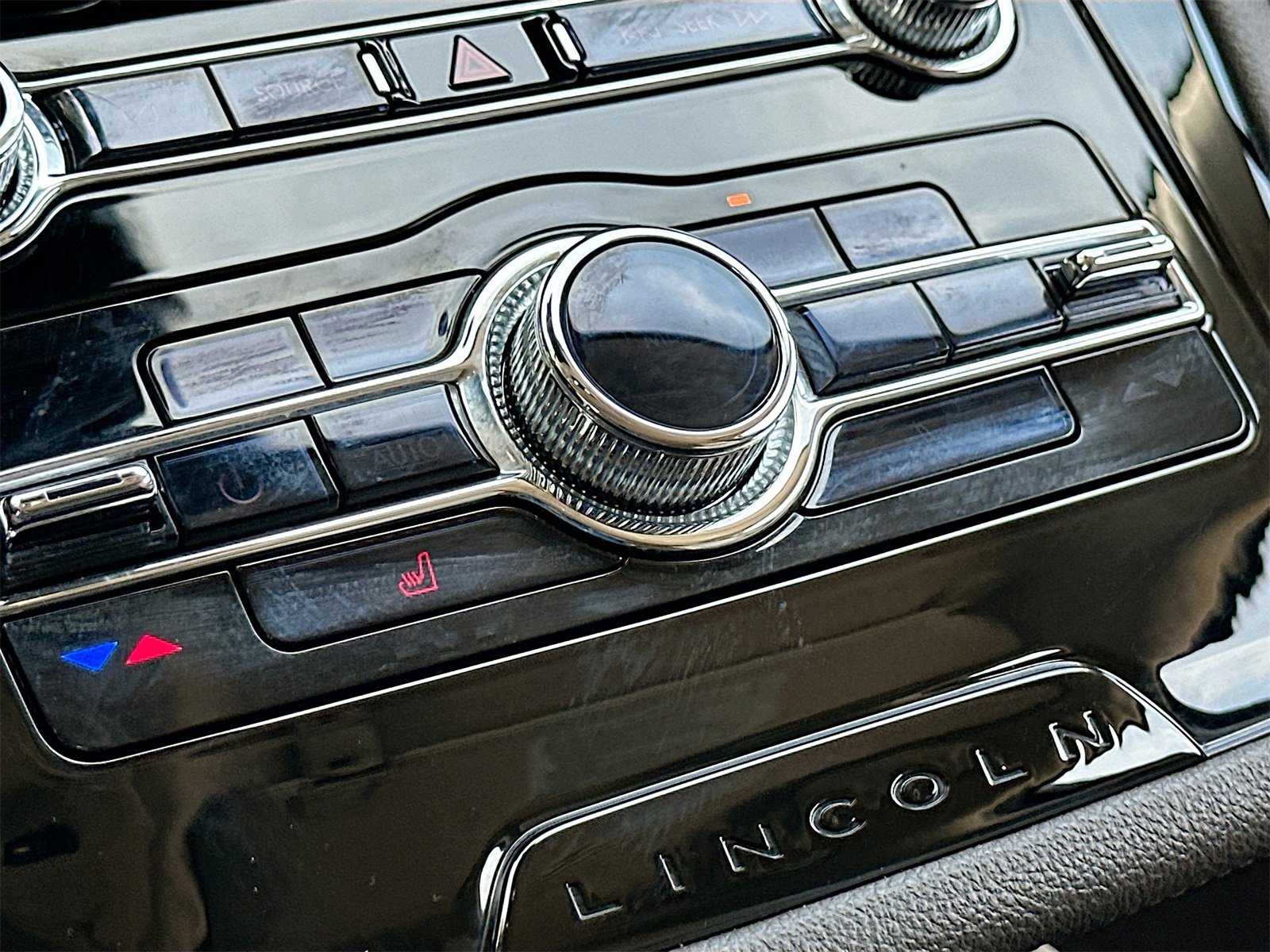 Used 2021 Lincoln Corsair Standard image 19