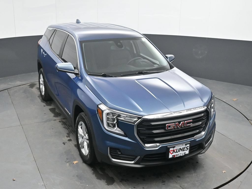 Used 2024 GMC Terrain SLE AWD/4WD image 38