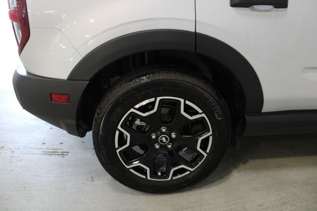 New 2026 Ford Bronco Sport Outer Banks w/ Outer Banks Tech Package+ AWD/4WD image 28