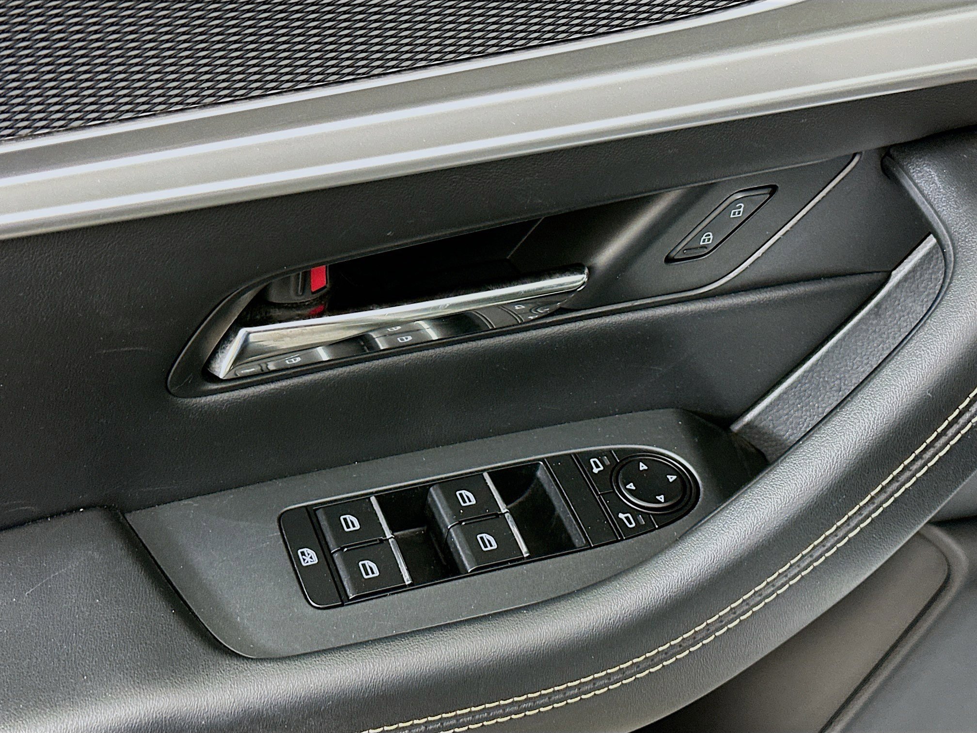 Used 2025 MAZDA CX-90 3.3 Turbo w/ Premium Sport Pkg image 15