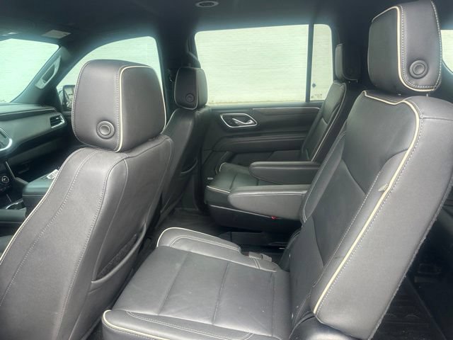Used 2023 Chevrolet Suburban Premier RWD image 11