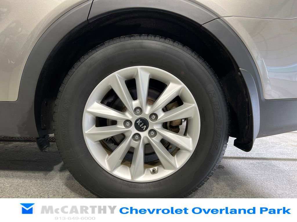 Used 2019 Kia Sorento LX image 27