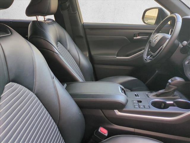 Used 2024 Toyota Highlander XSE image 22