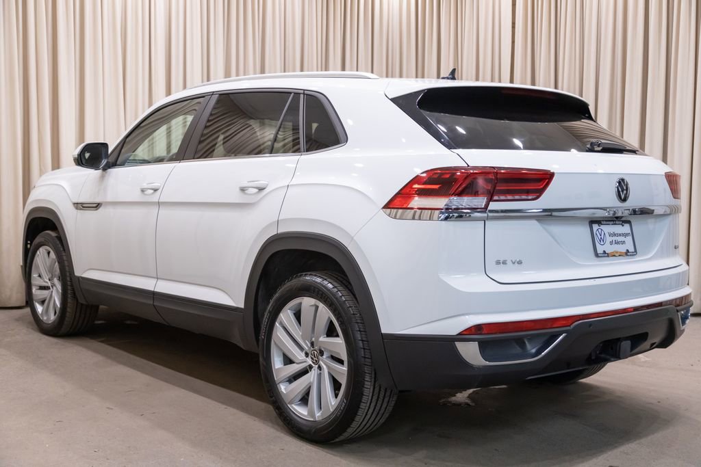 Used 2023 Volkswagen Atlas Cross Sport SE w/ Panoramic Sunroof Package image 5