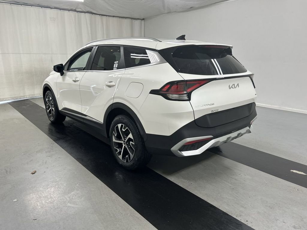 Certified 2023 Kia Sportage EX image 7