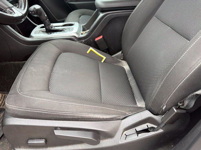Used 2016 Chevrolet Colorado LT w/ LT Convenience Package RWD image 7