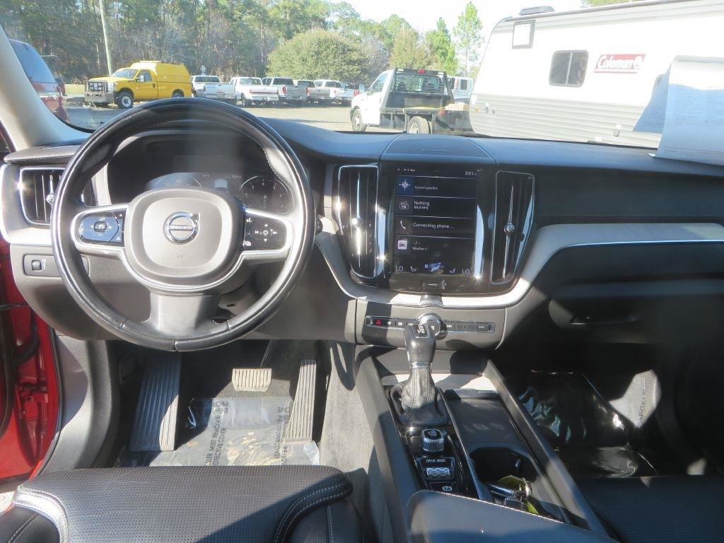 Used 2021 Volvo XC60 T6 Inscription w/ Protection Package Premier AWD/4WD image 10