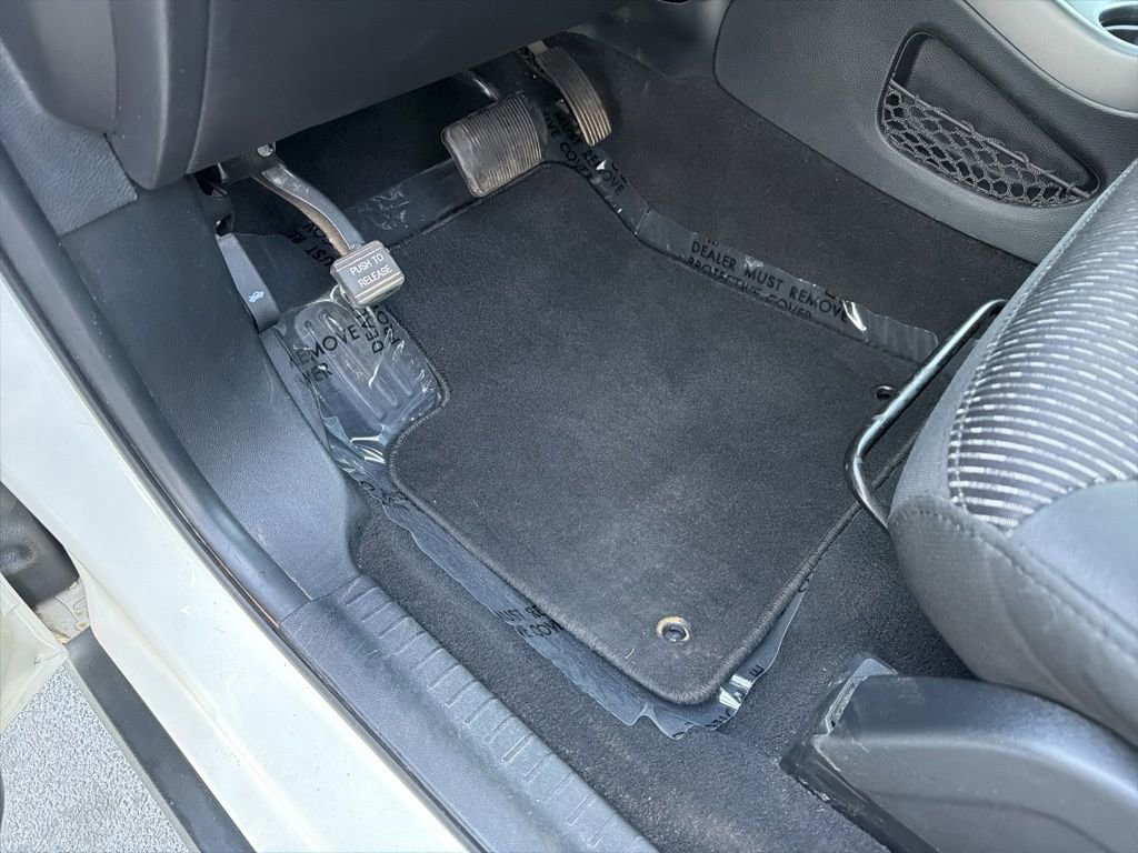 Used 2019 Dodge Journey SE FWD image 39