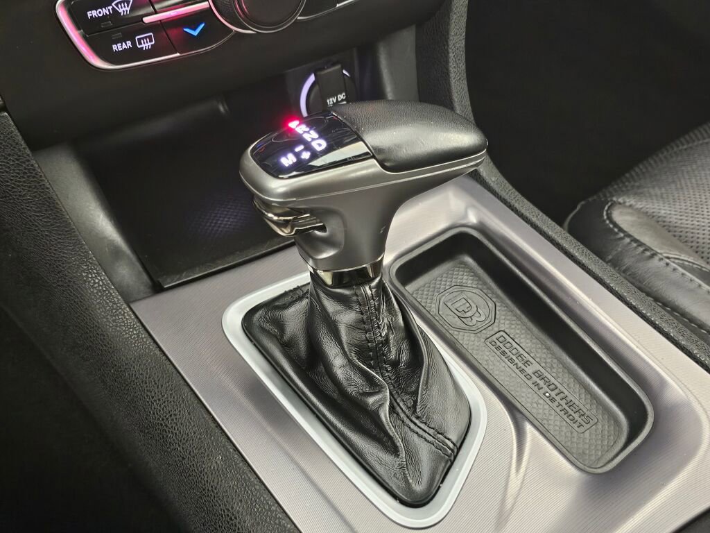Used 2021 Dodge Charger SXT w/ Leather Interior Group image 30