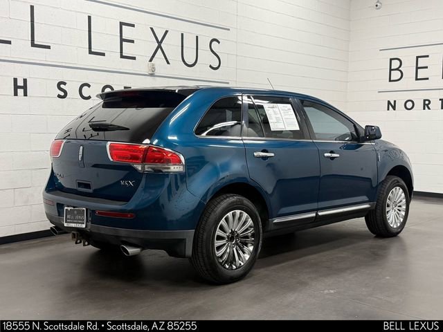Used 2011 Lincoln MKX 2WD w/ Trailer Tow Pkg image 4