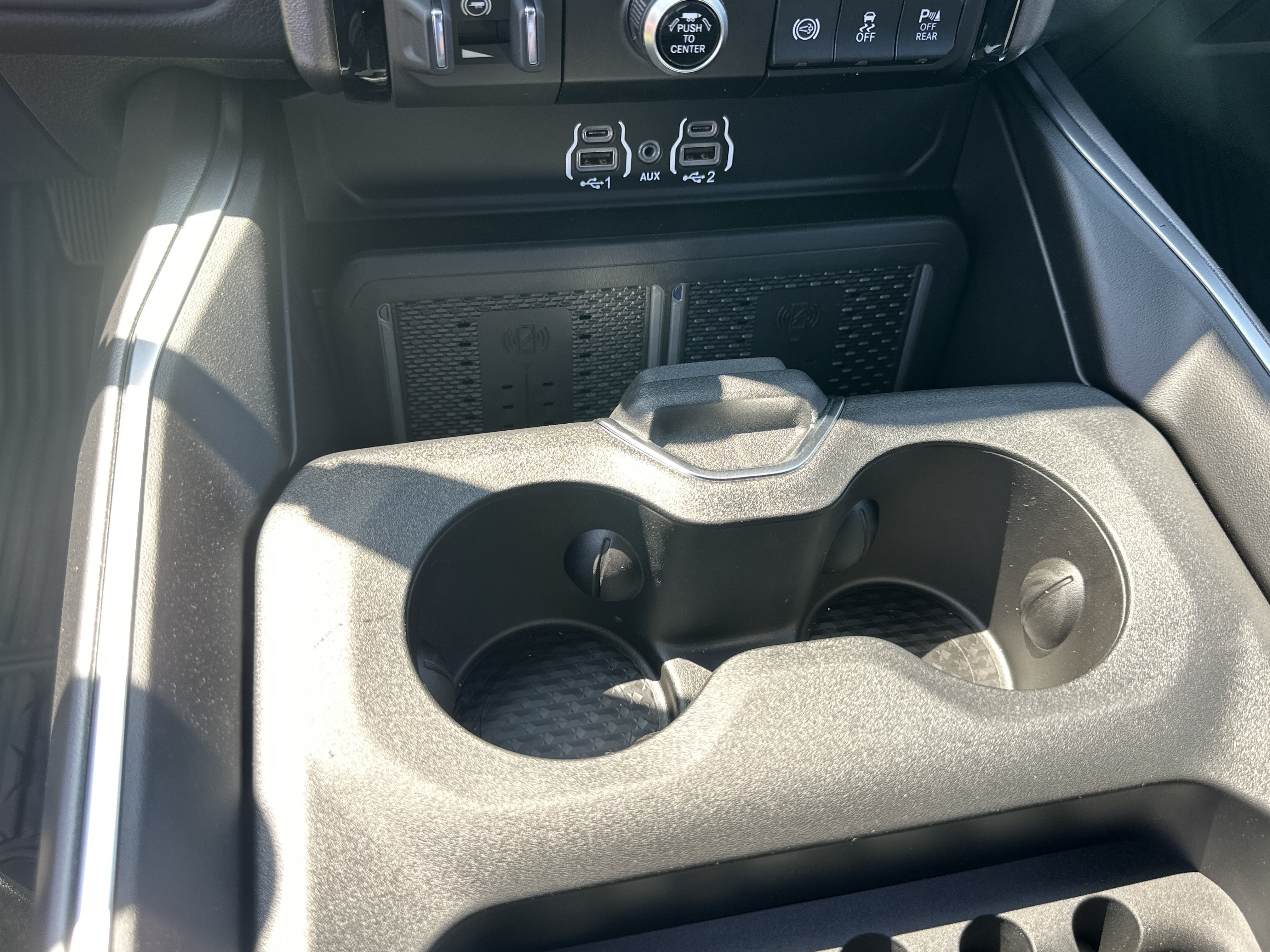 New 2026 RAM 3500 Big Horn AWD/4WD image 5