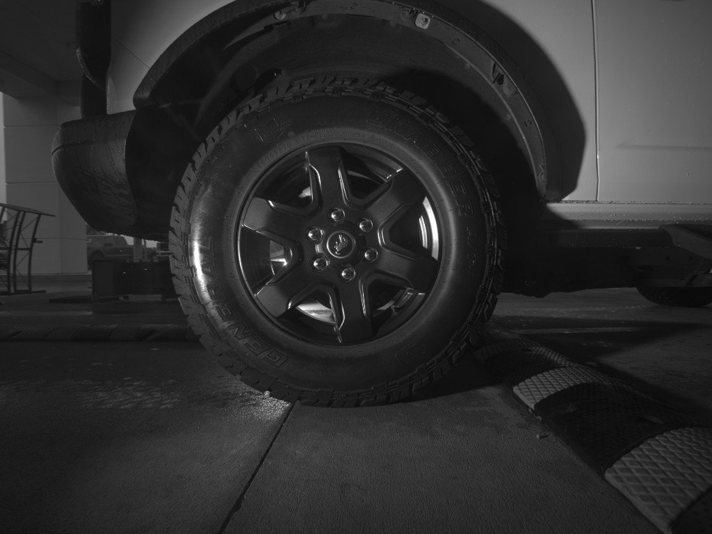 Certified 2024 Ford Bronco Black Diamond AWD/4WD image 21