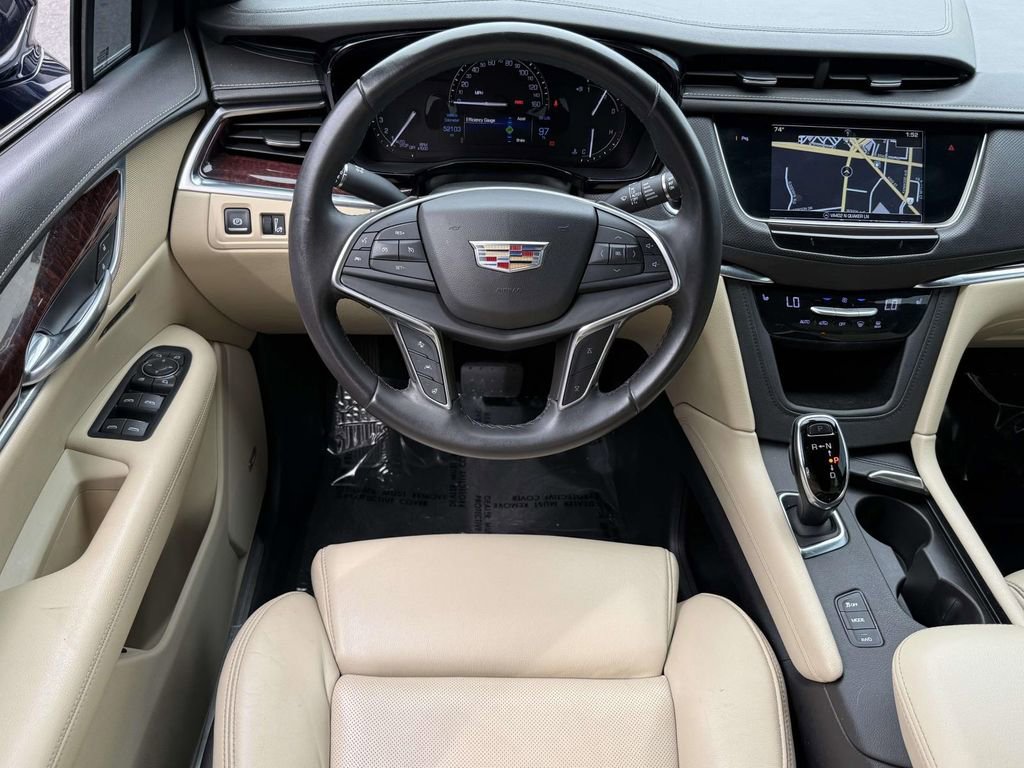 Used 2017 Cadillac XT5 Luxury w/ Driver Awareness Package image 4