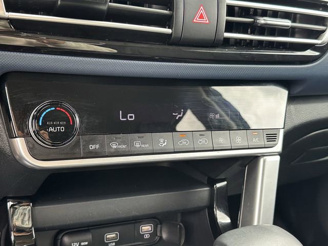 Used 2023 Kia Seltos S w/ Navigation Package FWD image 18