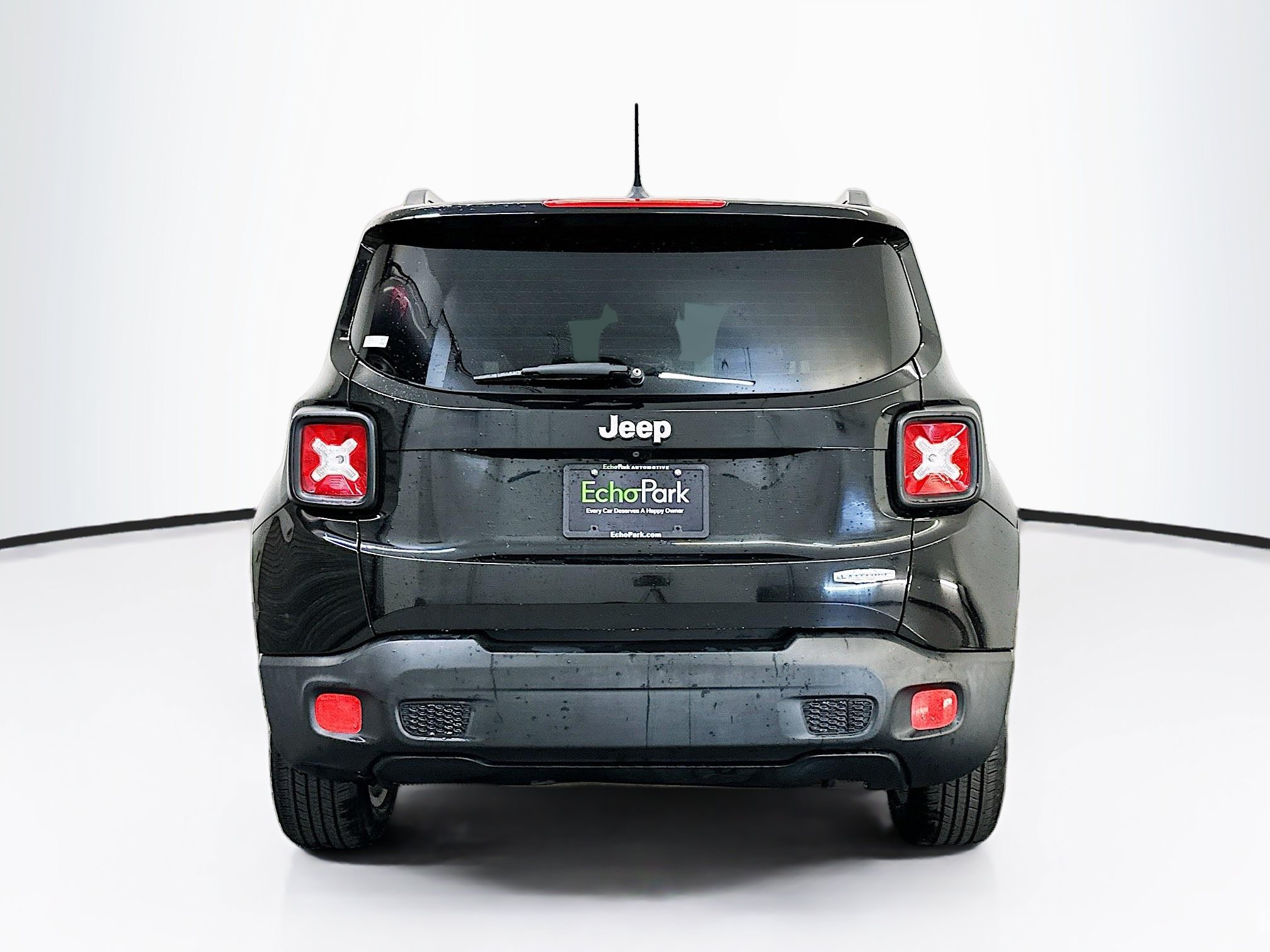 Used 2015 Jeep Renegade Latitude FWD image 7