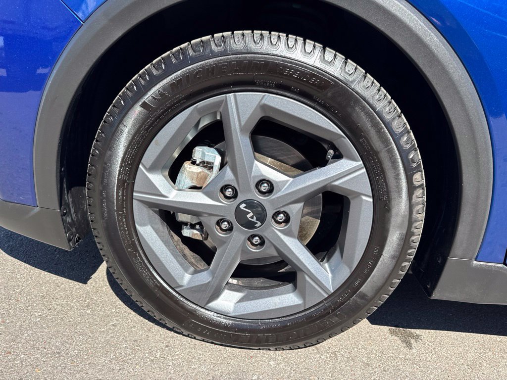 Used 2025 Kia K4 FWD image 27