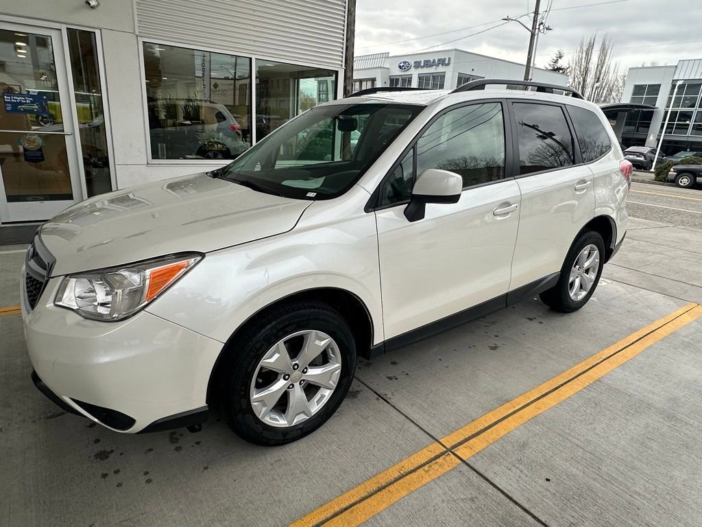 Used 2015 Subaru Forester 2.5i Premium w/ All-Weather Package AWD/4WD image 3