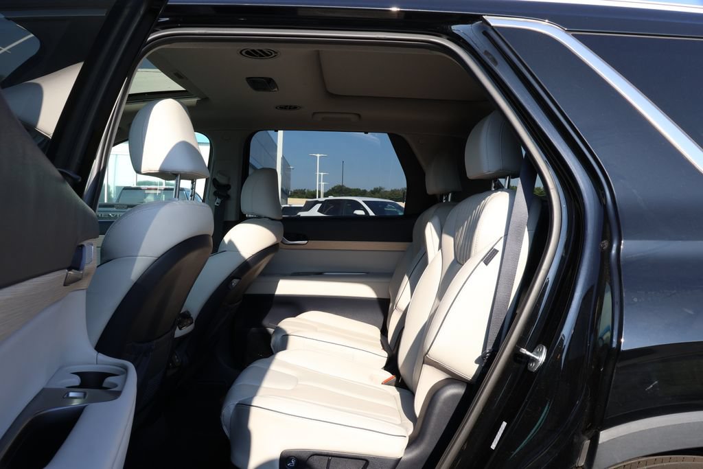 Used 2023 Hyundai Palisade Limited AWD/4WD image 34