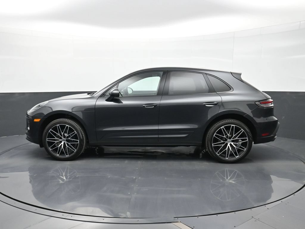 Certified 2026 Porsche Macan AWD/4WD image 2