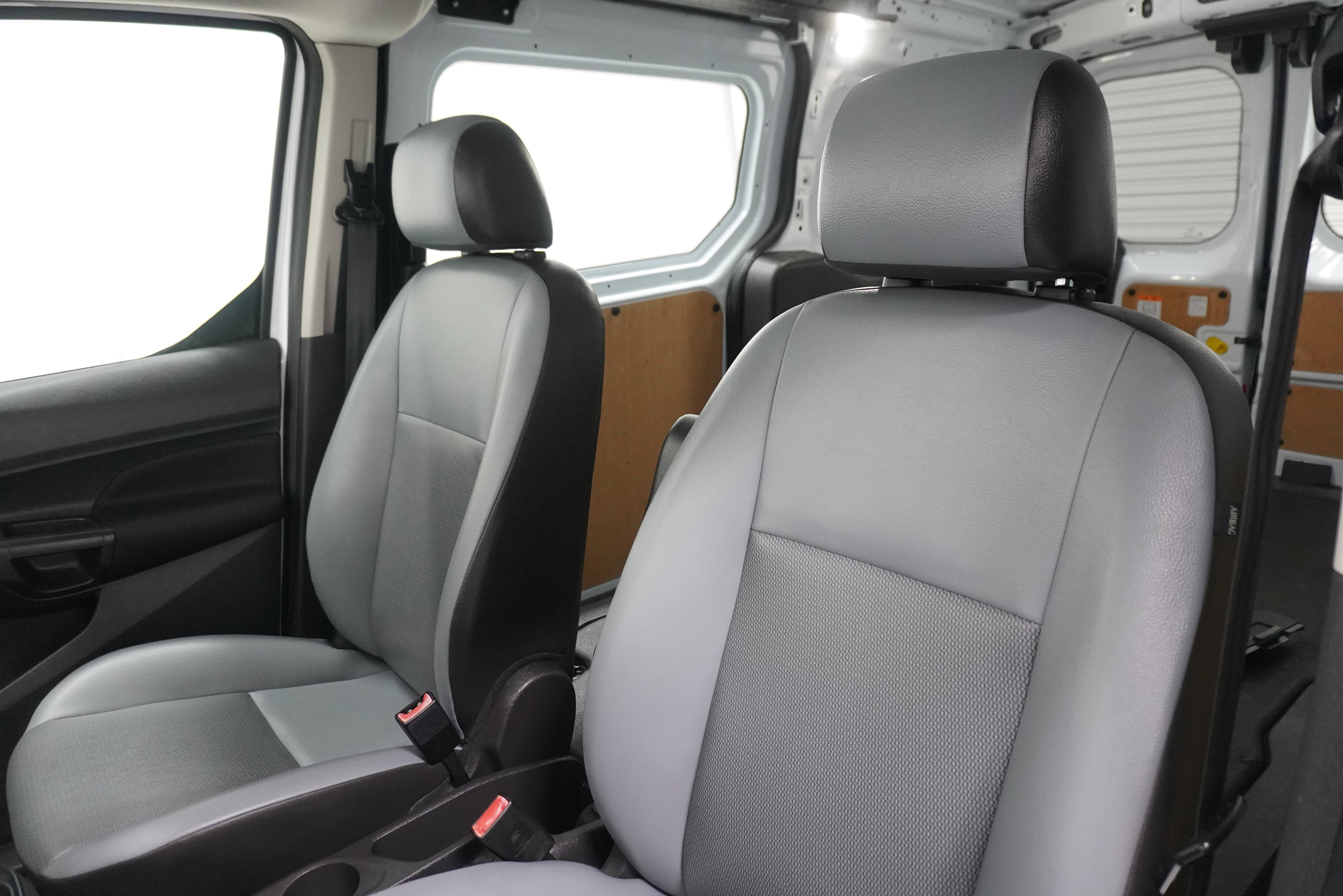 Used 2015 Ford Transit Connect XL image 10