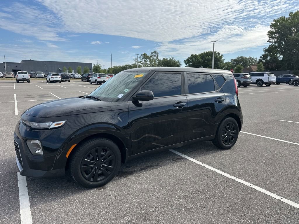 Used 2020 Kia Soul LX FWD image 12