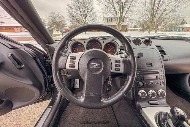 Used 2007 Nissan 350Z Touring RWD image 28
