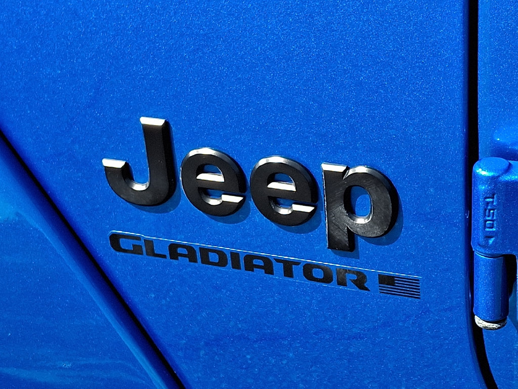 Used 2025 Jeep Gladiator Sport AWD/4WD image 32