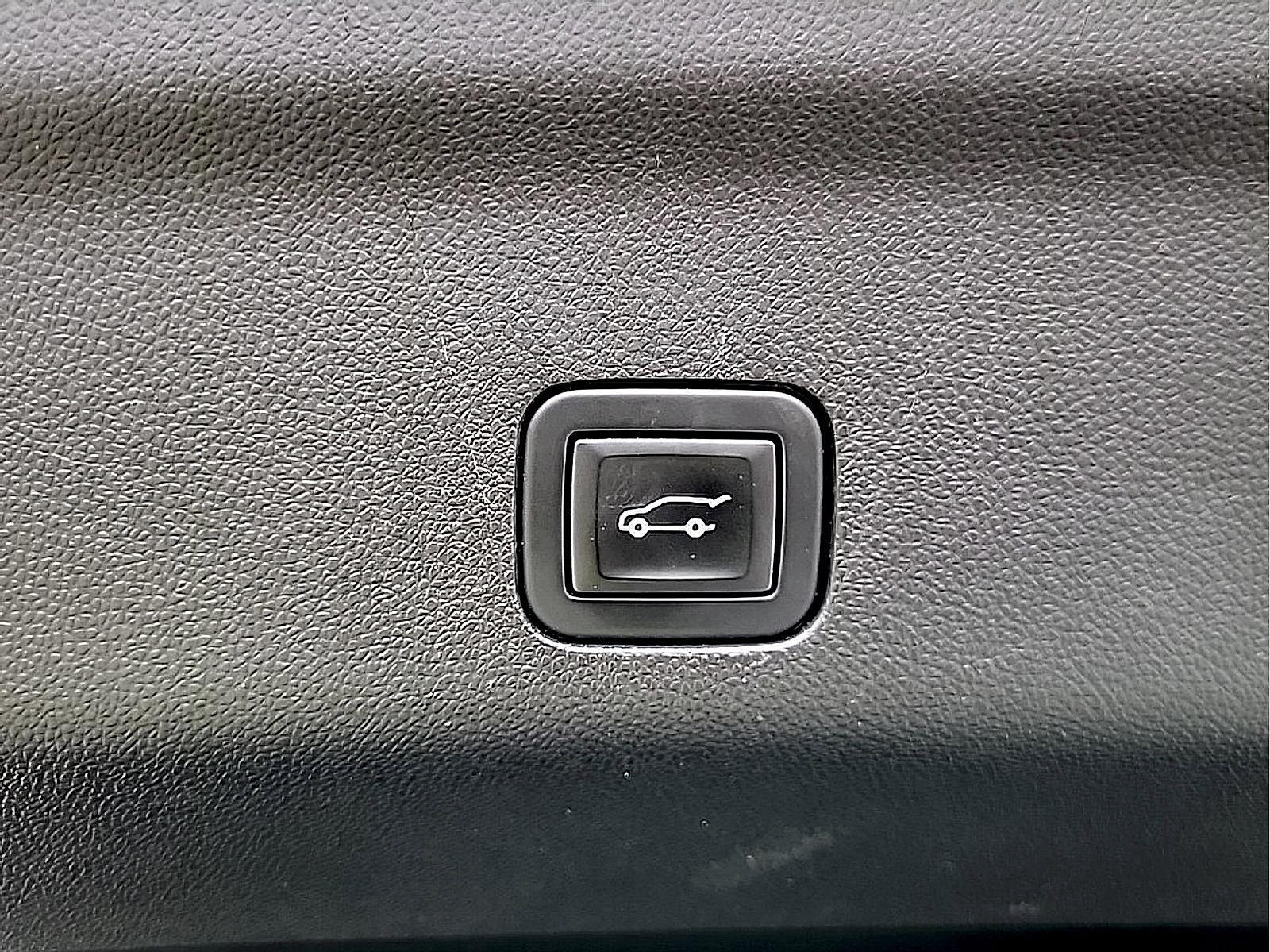 Used 2021 Chevrolet Tahoe High Country AWD/4WD image 32