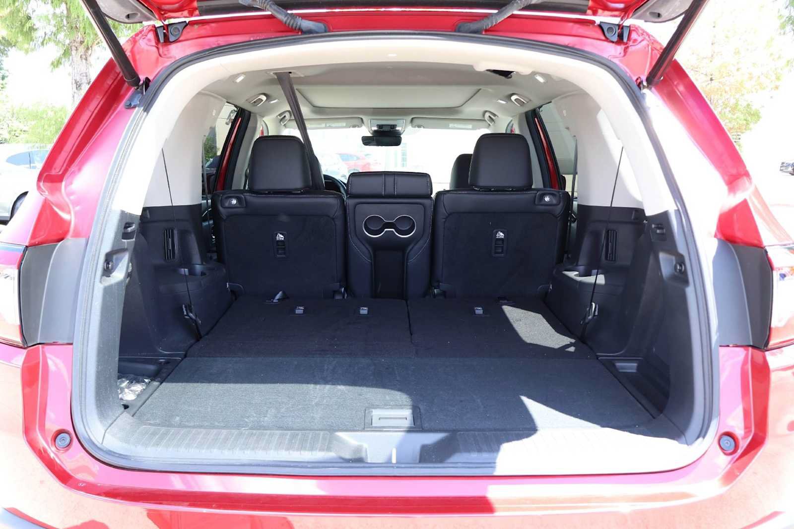 Used 2025 Honda Pilot Elite image 19