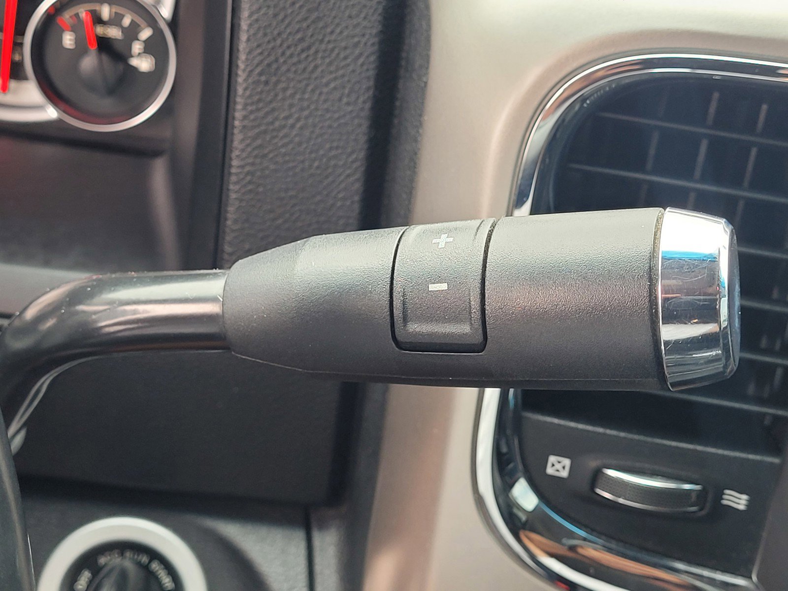 Used 2018 RAM 2500 Laramie image 26