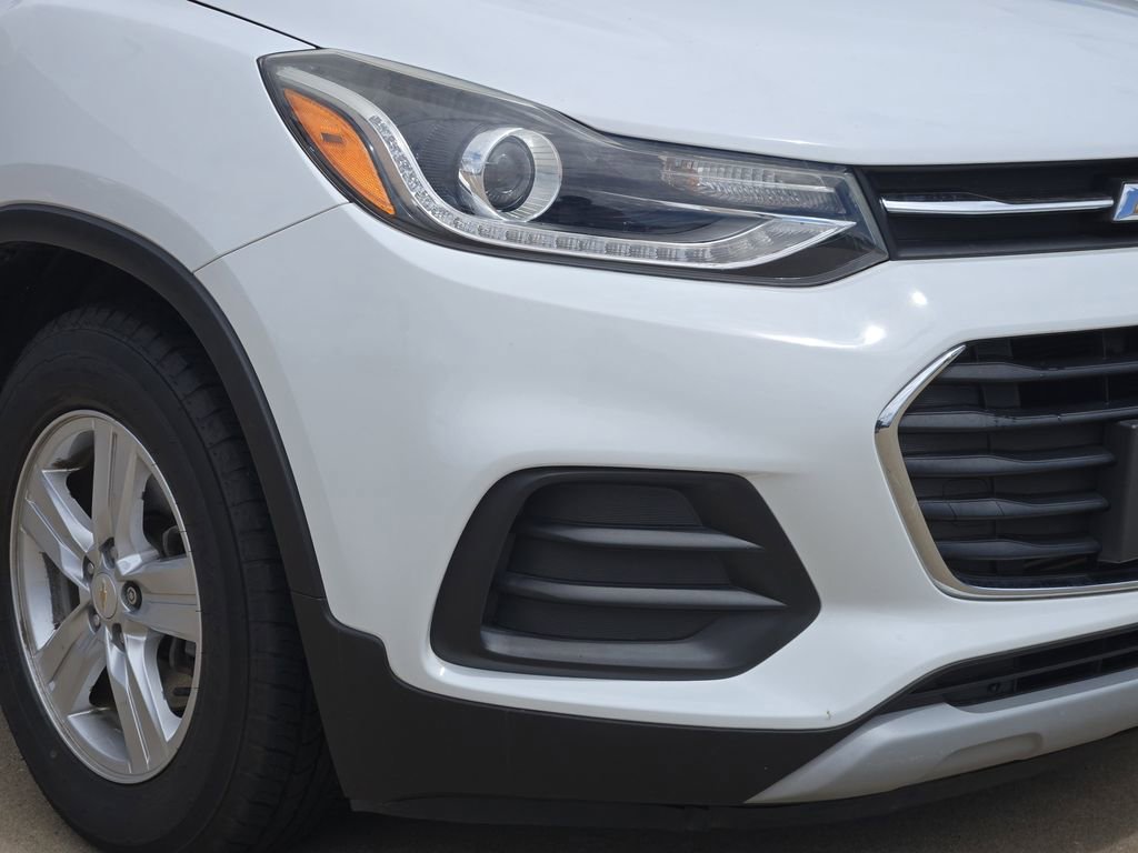 Used 2020 Chevrolet Trax LT w/ LT Convenience Package FWD image 29