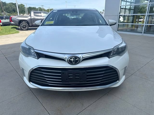 Used 2017 Toyota Avalon Limited w/ All Weather Liner Package FWD image 2
