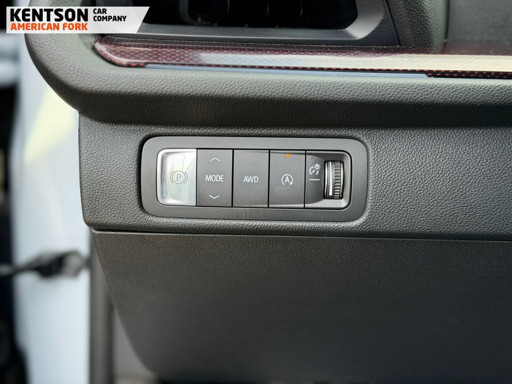 Used 2026 Chevrolet Traverse RS AWD/4WD image 15