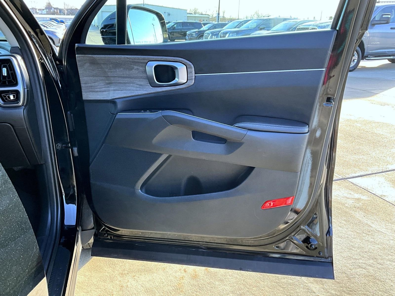 Used 2023 Kia Sorento X-Line EX image 15