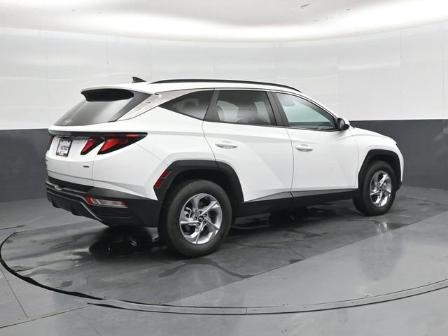 Used 2024 Hyundai Tucson SEL AWD/4WD image 3
