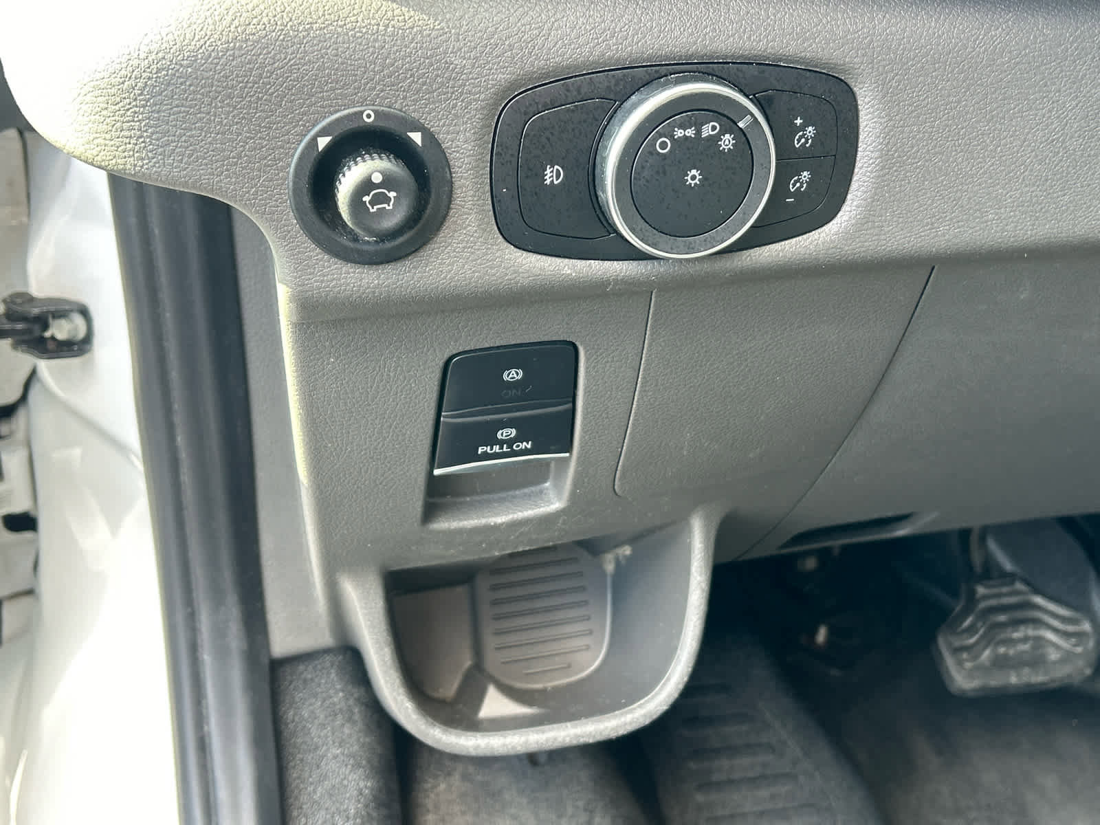 Used 2023 Ford Transit 250 Low Roof AWD w/ Exterior Upgrade Package image 18