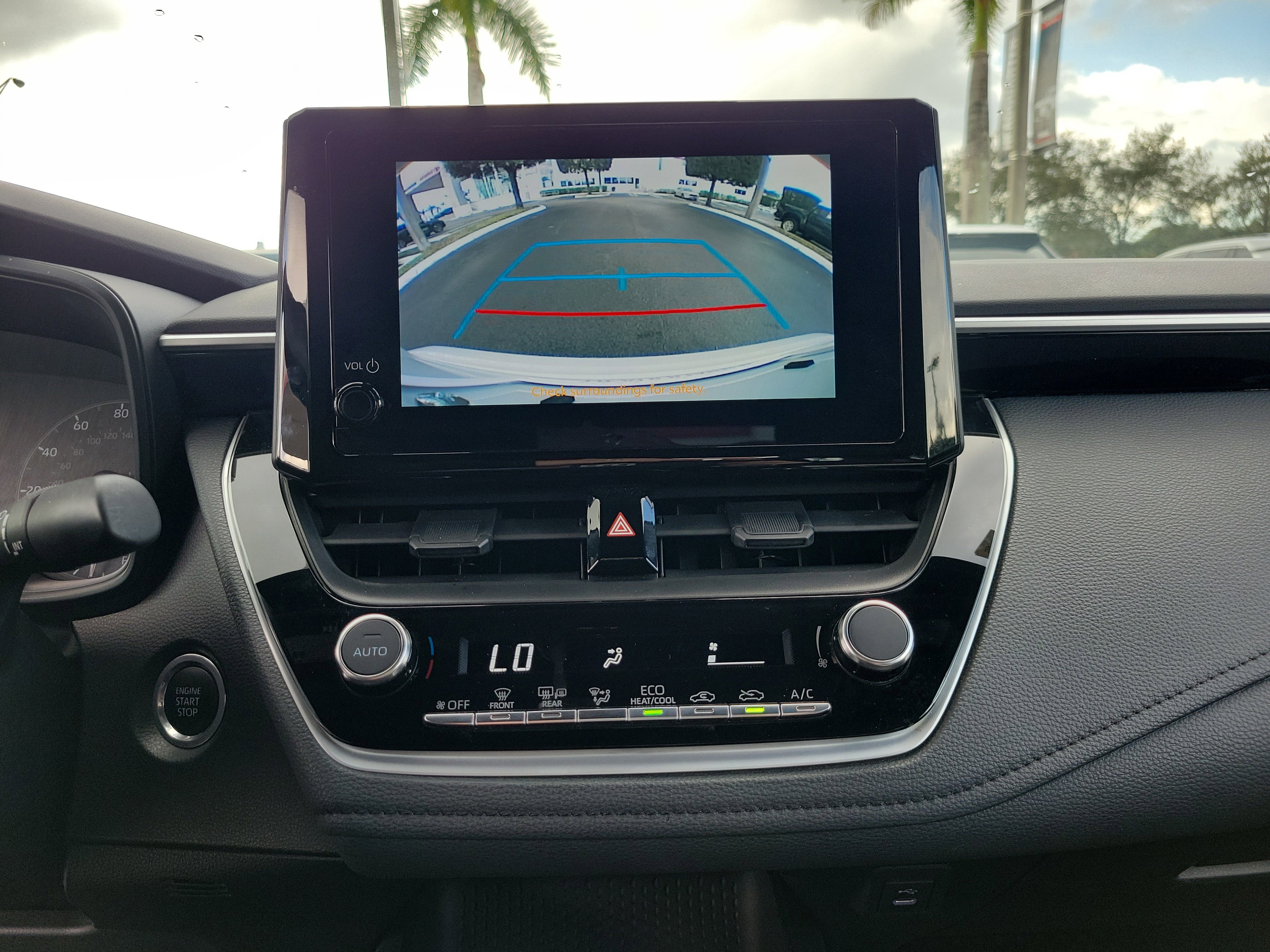 Used 2023 Toyota Corolla SE image 27