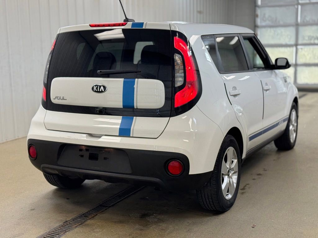 Used 2017 Kia Soul w/ Convenience Package image 5