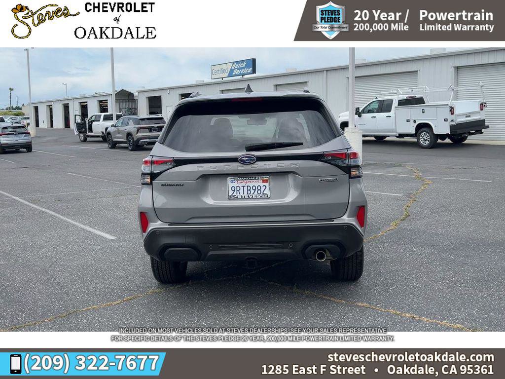 Used 2025 Subaru Forester Touring AWD/4WD image 10