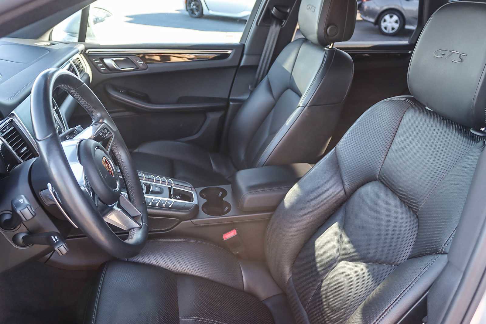 Used 2018 Porsche Macan GTS image 15