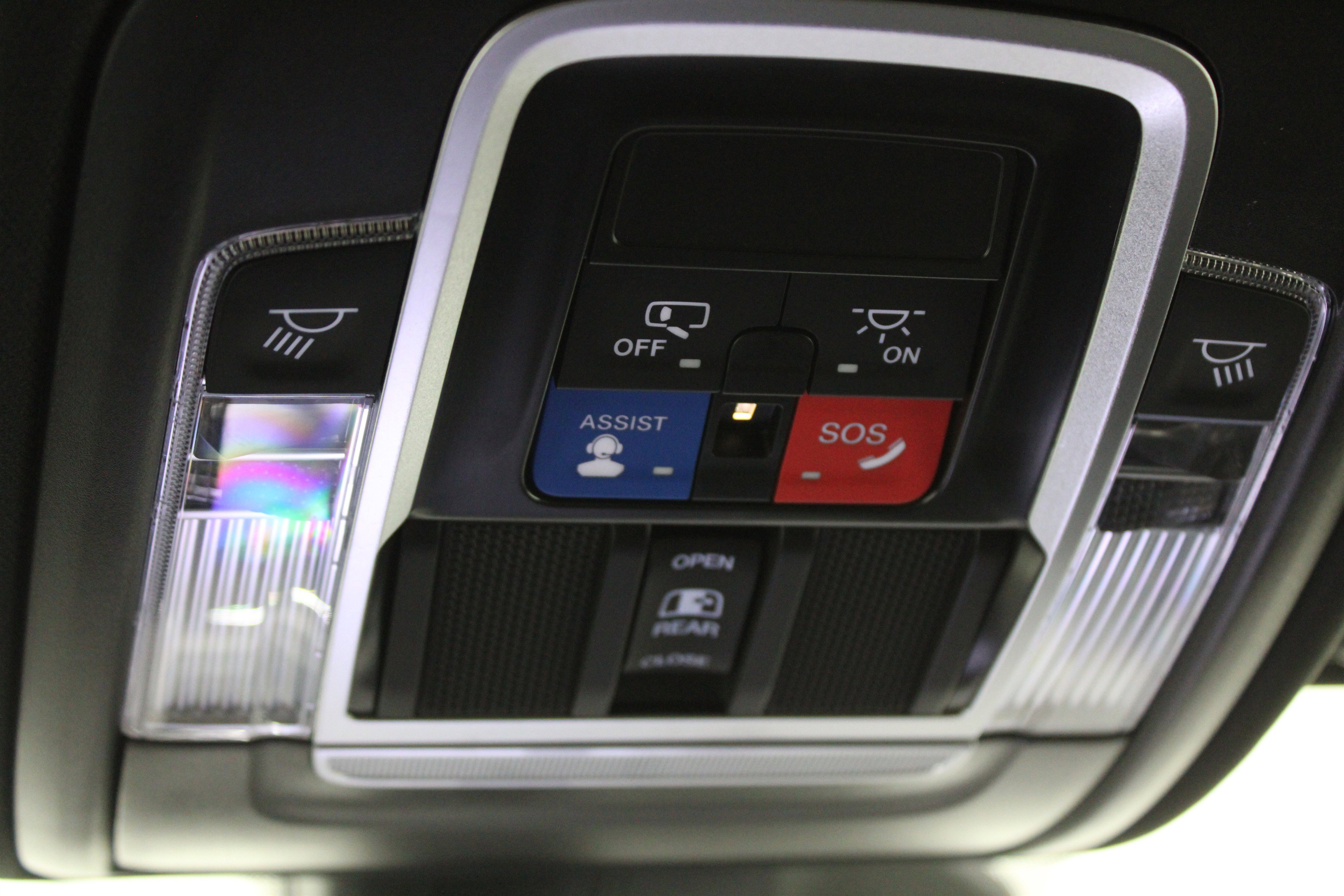 Used 2025 RAM 1500 Laramie image 24