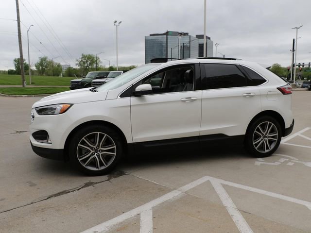 Used 2024 Ford Edge Titanium w/ Equipment Group 301A AWD/4WD image 3
