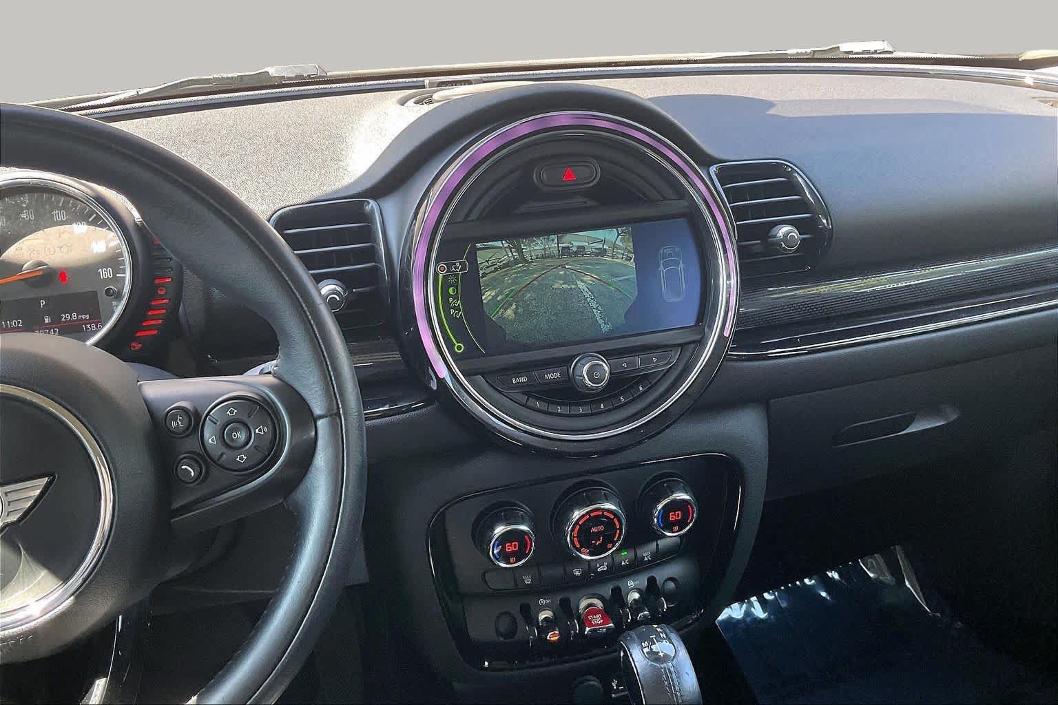 Used 2017 MINI Cooper Clubman FWD image 7