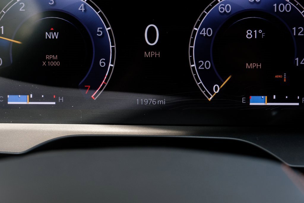 Used 2022 Jeep Grand Cherokee Summit image 3