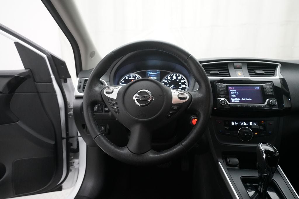 Used 2018 Nissan Sentra SV FWD image 4