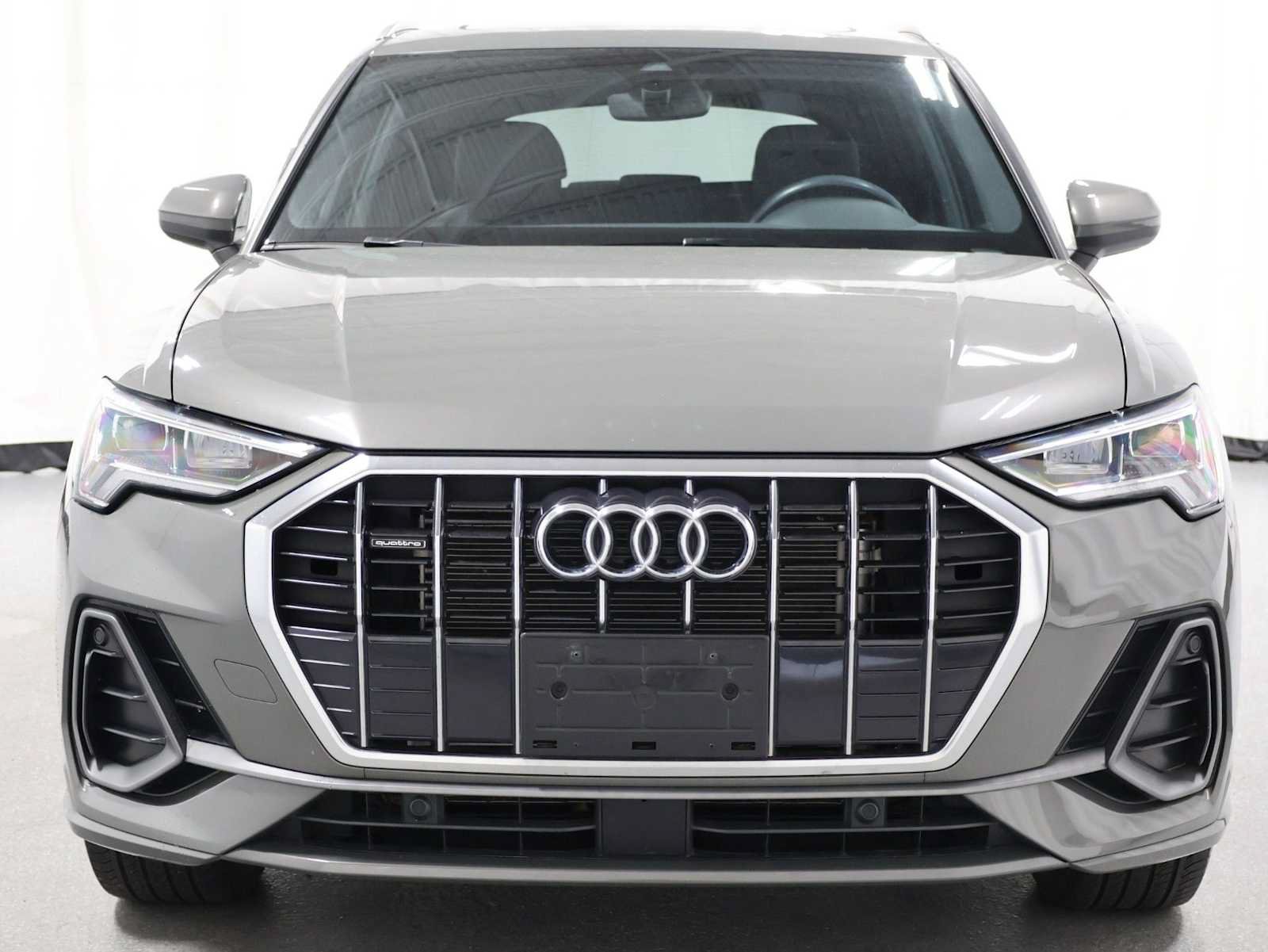 Used 2023 Audi Q3 2.0T Premium w/ Convenience Package AWD/4WD image 14
