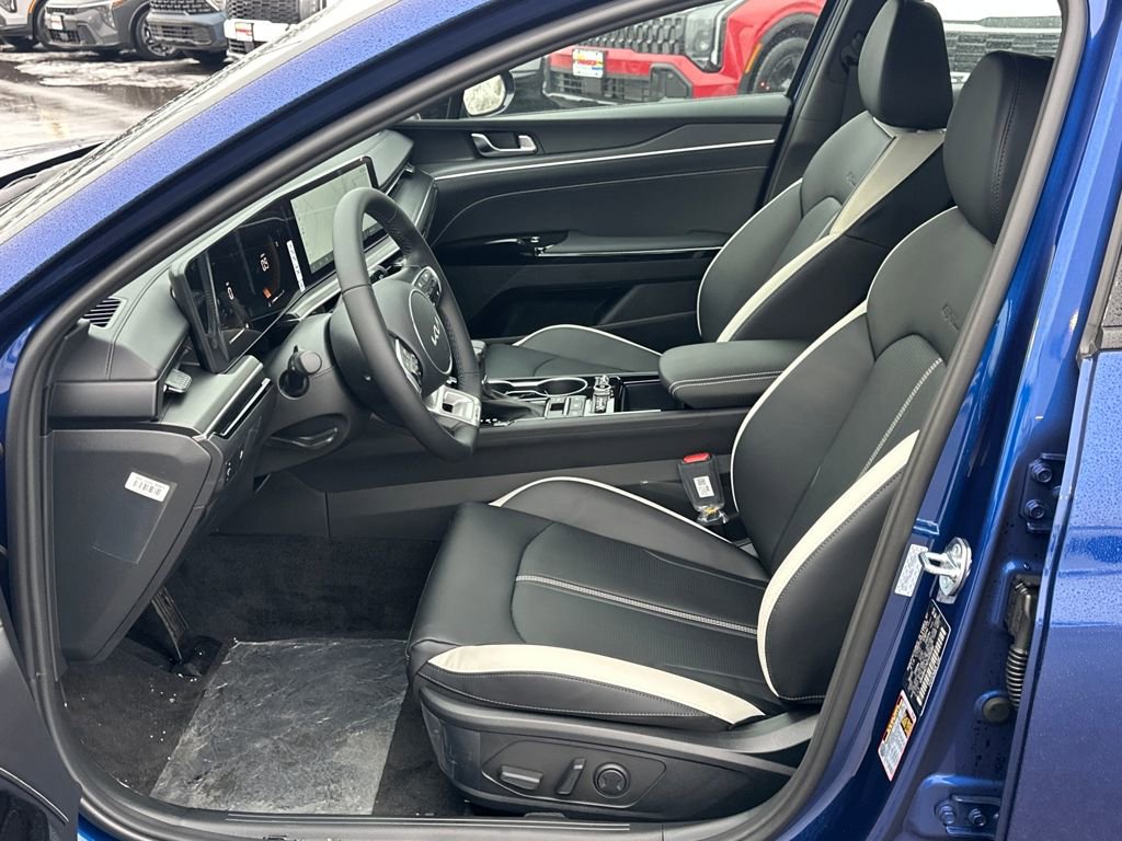 New 2026 Kia K5 GT-Line image 9