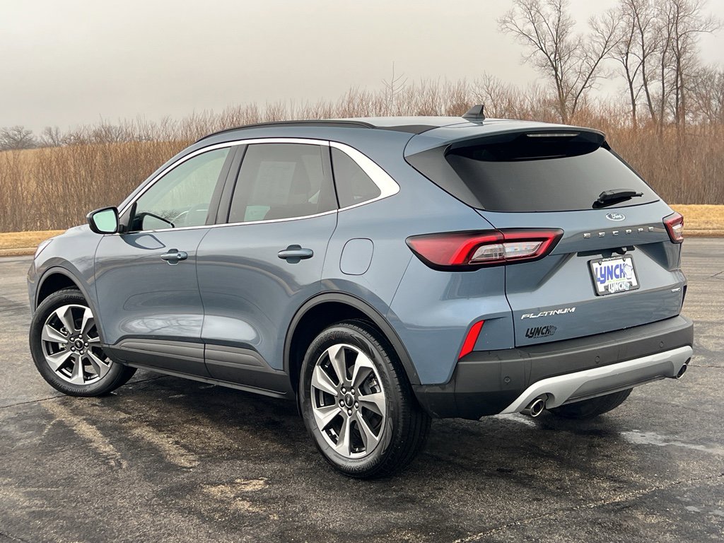 Used 2025 Ford Escape Platinum image 2